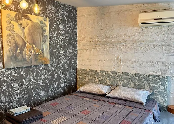 Art Lux 1 ブルガス